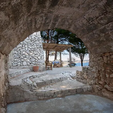 La Palombara Castro (Lecce)